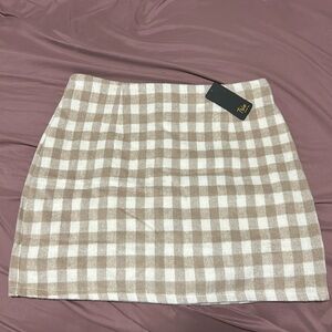 Plaid skirt, brand new, never worn
